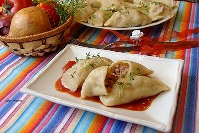 Pierogi z mięsem na ostro
