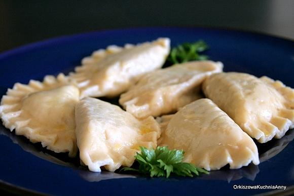 Pierogi litewskie z kaszą gryczaną i twarogiem