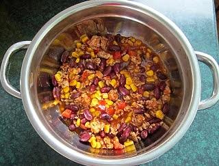 Chili con carne - przepis na meksykańskie danie z mięsem i przyprawami