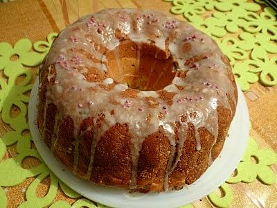 Wielkanocna baba drożdżowa