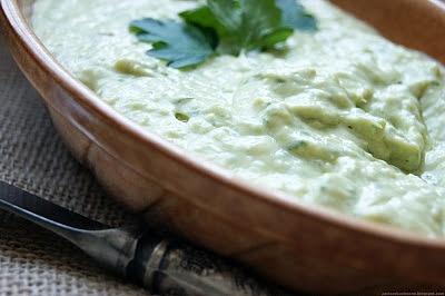 Sos z avocado na Wielkanoc