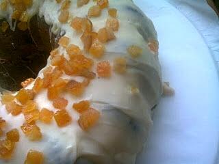 Babka ajerkoniakowa w białej czekoladzie