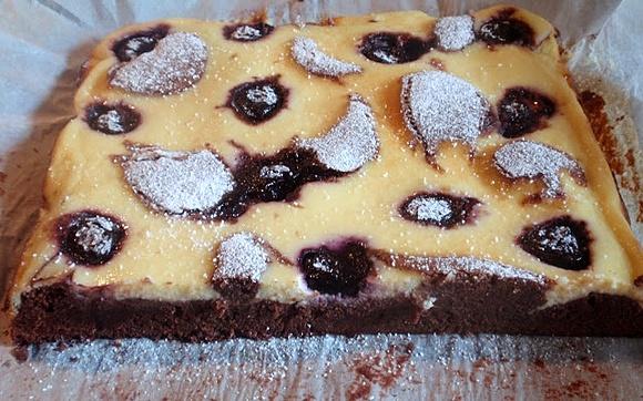 Sernikobrownie z czereśniami