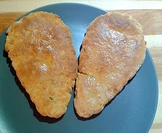 Naan z czosnkiem i kolendrą - chlebek do dań głównych