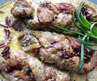 Warkocze z polędwiczek z szynką parmeńską i żurawiną