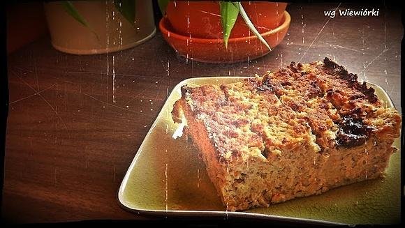 Pan pasztet ze słodką śliwką na świąteczne okazje