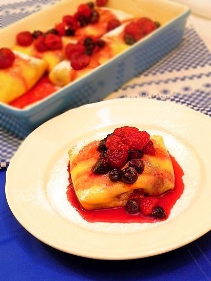 Bliny z serem ricotta i owocami
