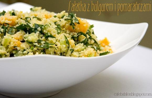 Sałatka z bulgurem i pomarańczami – lekkie i odświeżające danie na święta
