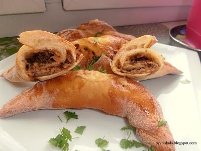 Rogaliki z pieczarkami i serem