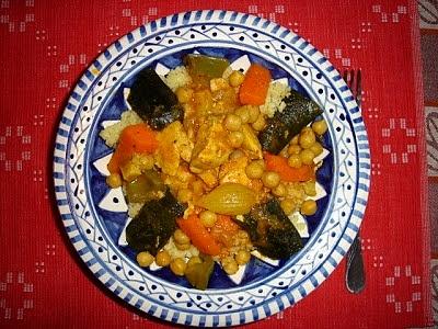 Kuskus berberyjski z kurczakiem i warzywami