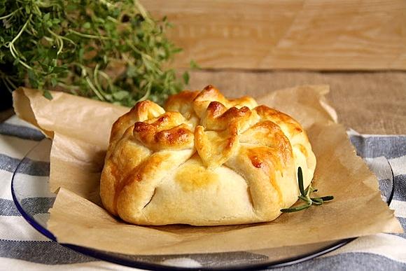 Zapiekany camembert