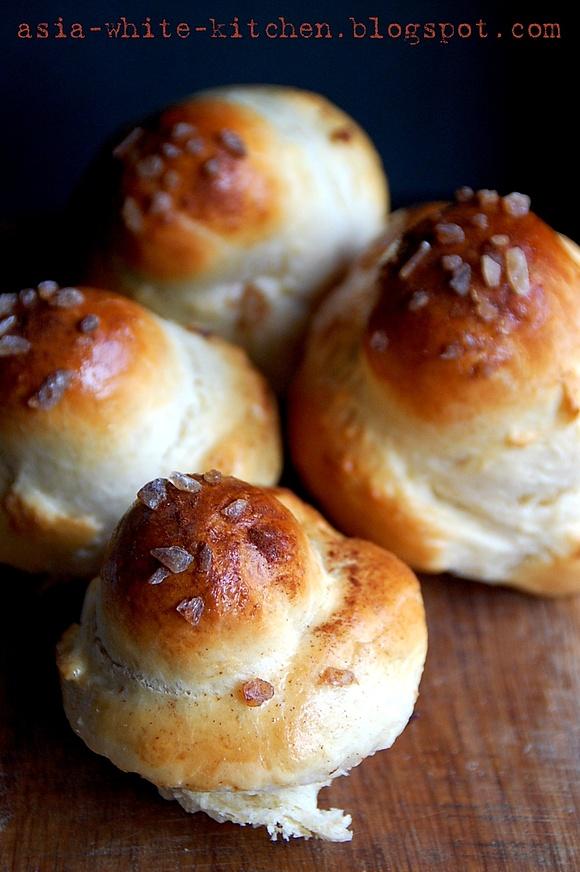 Brioche – słodkie drożdżowe bułeczki na śniadanie