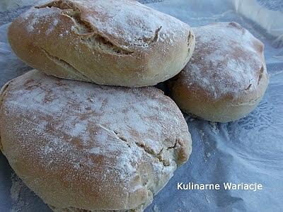 Ciabatta - włoski chleb o nieregularnym kształcie i charakterystycznym smaku