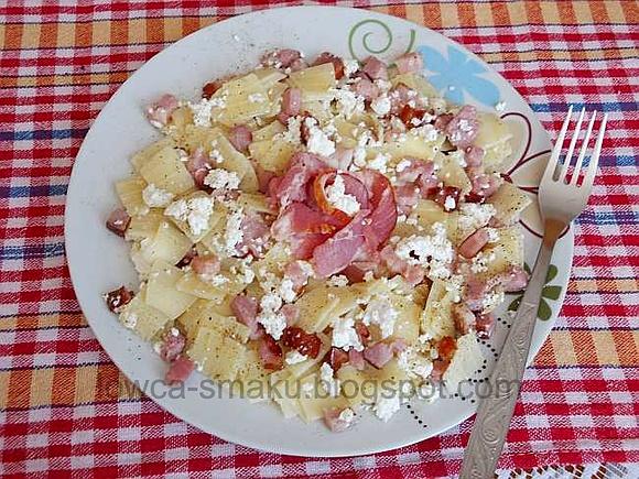 Łazanki z boczkiem i twarogiem