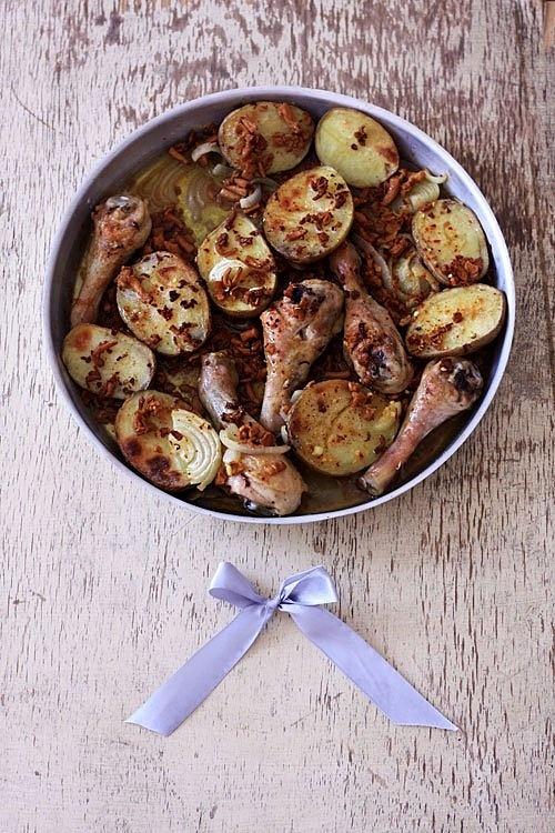 Kurczak z ziemniakami w kurkach