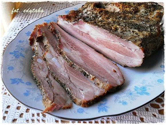 Boczek pieczony w przyprawach