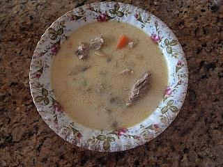 Zupa pieczarkowa z żebrami i warzywami