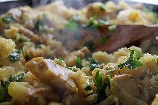 Ryż z kurą, ananasem i curry - szybkie danie lekkostrawne