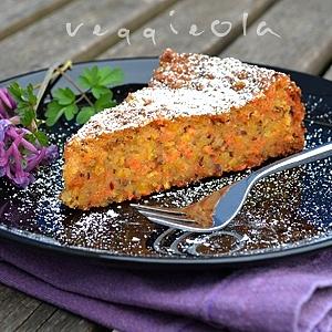 Wegańskie ciasto marchewkowe