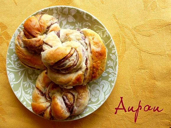 Anpan japońskie słodkie drożdżówki z fasolą azuki