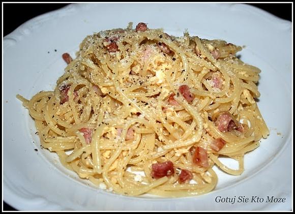 Spaghetti alla Carbonara - szybki obiad z makaronem
