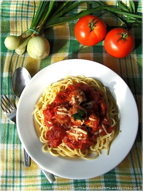 Szybkie spaghetti z klopsikami