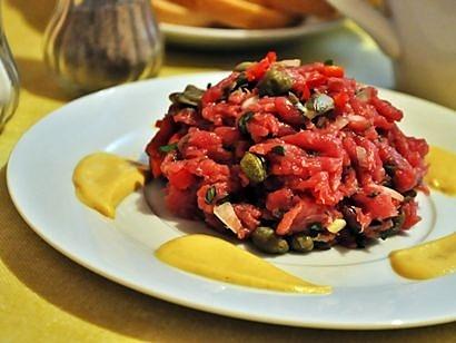 Pikantny stek tatarski