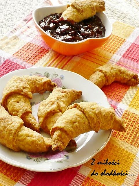 Marchewkowe mini rogaliki bez jajek