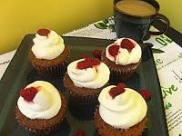 Muffinki z malinami i otrębami