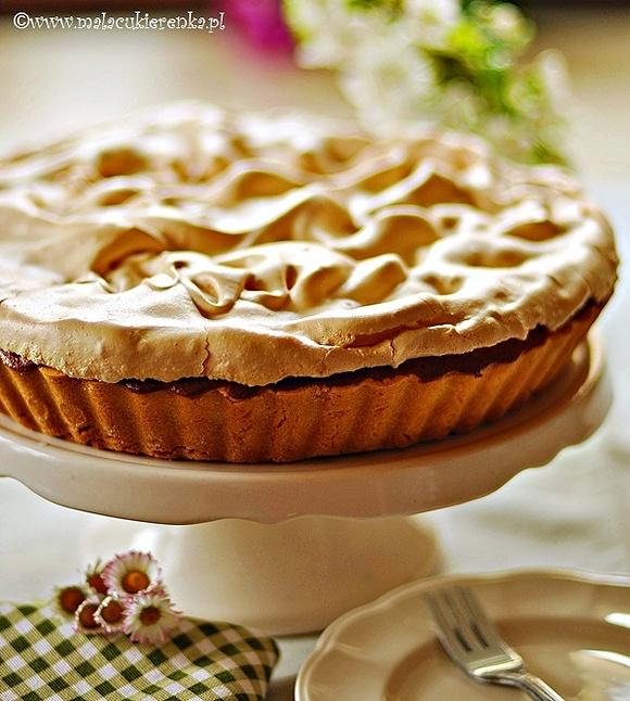 Tarta z rabarbarem i bezą