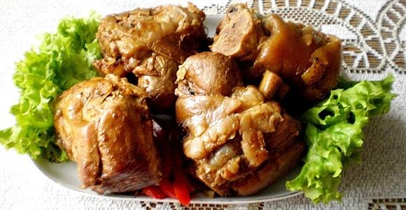 Golonki w piwie karmelowym