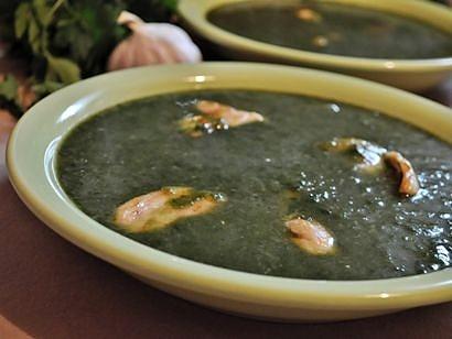 Mięso w szpinakowym wywarze