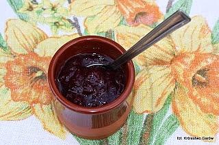 Sos żurawinowo-chrzanowy na bazie wina czerwonego