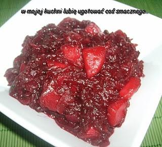 Zasmażane buraczki z jabłkiem i cebulą
