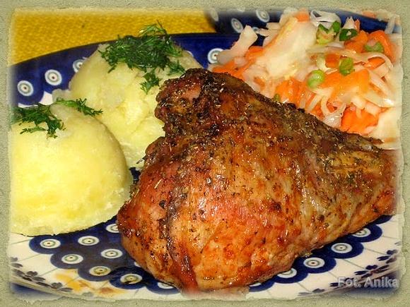 Pieczone udko z indyka