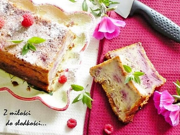 Malinowe ciasto z cytryną na jogurcie