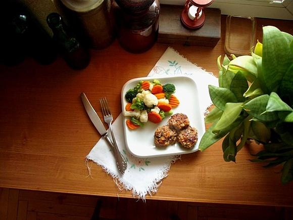 Kotlety mielone a'la śmietniczek bez jajka