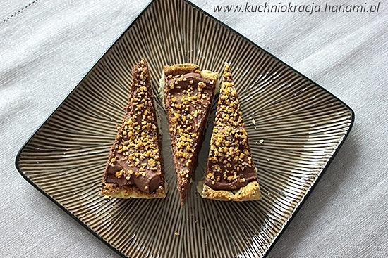 Ciasto z nadzieniem czekoladowym i krokantem