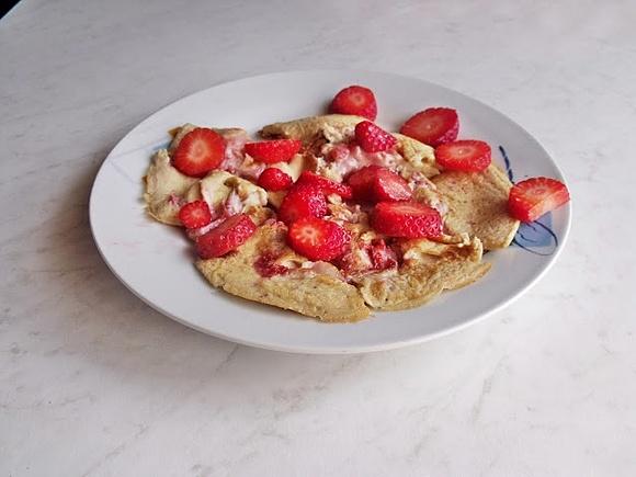 Omlet Kaiserschmarrn z truskawkami - jak go przygotować