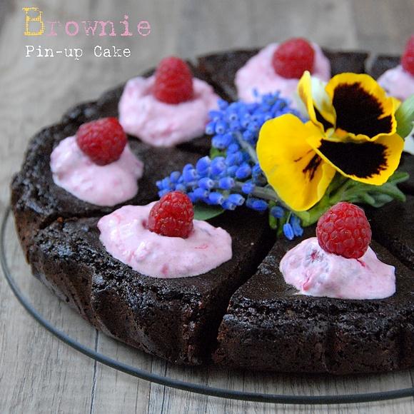 Brownie — czekoladowe ciasto z wierzchnią skorupką
