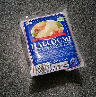 Halloumi - rodzaj sera solankowego z Cypru