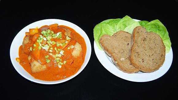 Krokiety z mięsem w sosie curry
