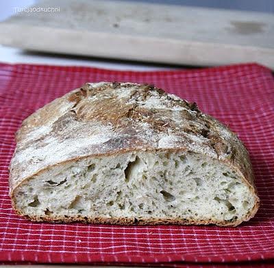 Drożdżowy chleb z oregano