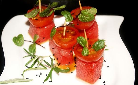 Starter z arbuza i pomidorków