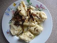 Kluski łyżką kładzione