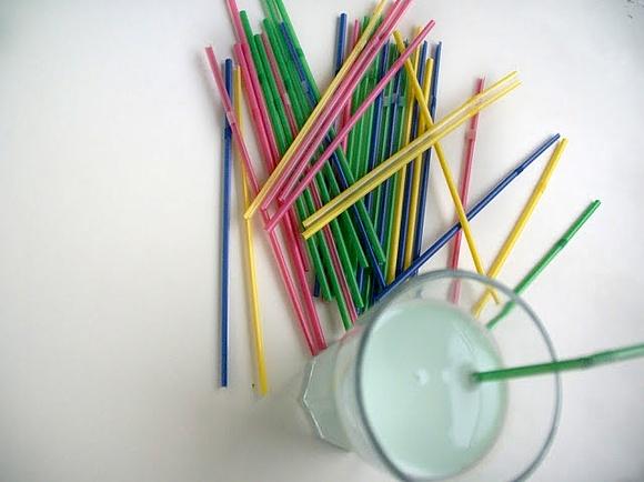 Miętowe mleko - orzeźwiający napój z mleka i syropu miętowego