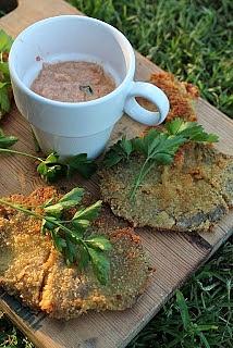 Boczniaki z dipem z suszonych pomidorów, oliwek i mozzarelli