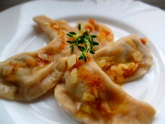 Pierożki pielmieni - syberyjska odmiana pierogów z mięsem