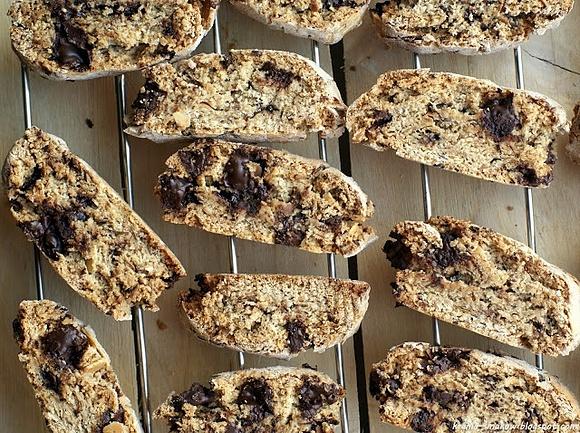 Migdałowe biscotti z czekoladą