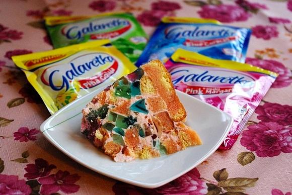 Szarpaniec z galaretką i twarogiem na lato